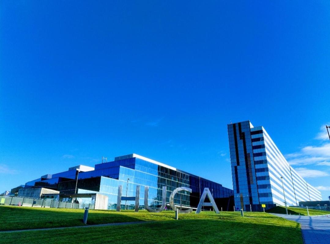 Apartamentos Chevere Rojo-Huca Oviedo Dış mekan fotoğraf